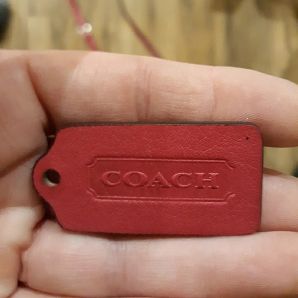 Coach Hot Pink Leather Crossbody Bag. - Picture 5 of 8